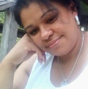 Meet your Posher, Danyelle